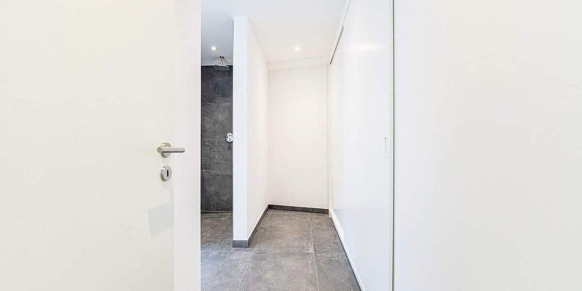 Etagenwohnung Hilden - 3 Zimmer, 122 m&sup2;, 2.340&euro; | Angebot:23958866