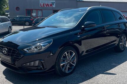 Hyundai i30 62.350 km 17.790 &euro; Solingen 42653
