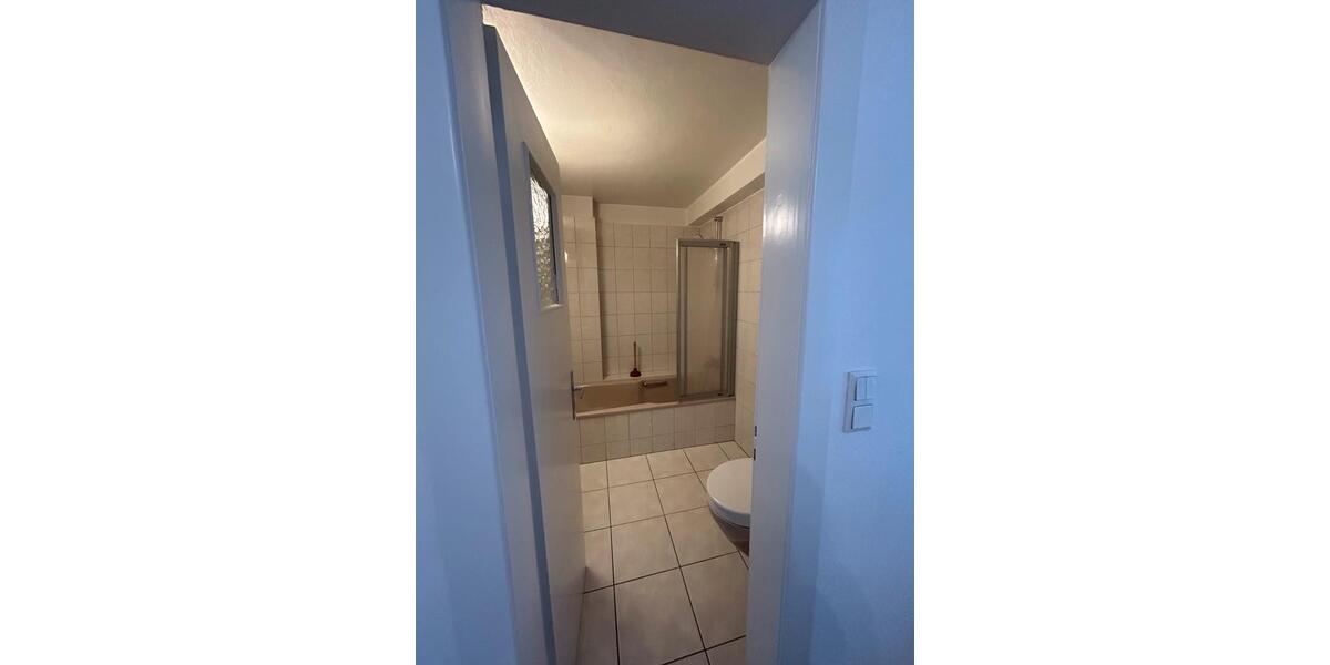 Erdgeschoßwohnung Düsseldorf Stadtbezirk 2 - 4 Zimmer, 106 m&sup2;, 1.696&euro; | Angebot:24832812