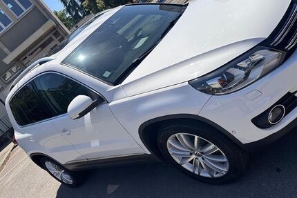 VW Tiguan 125.000 km 12.500 &euro; Erkrath 40699