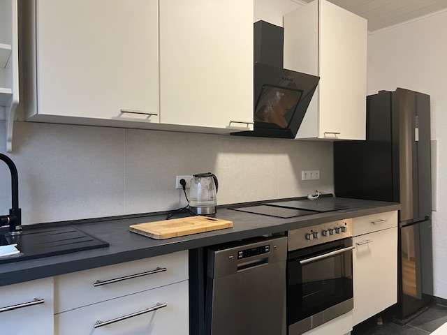 Zimmer Solingen Bech - 1 Zimmer, 590&euro; | Angebot:27613458