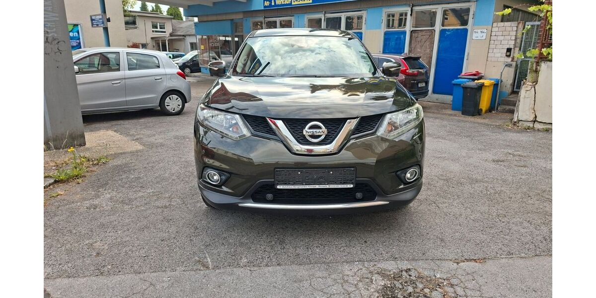 Nissan X-Trail 108.890 km 9.990 &euro; Solingen 42719