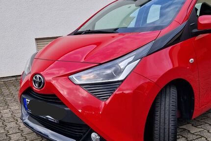 Toyota Aygo (X) 29.500 km 9.800 € Solingen 42697