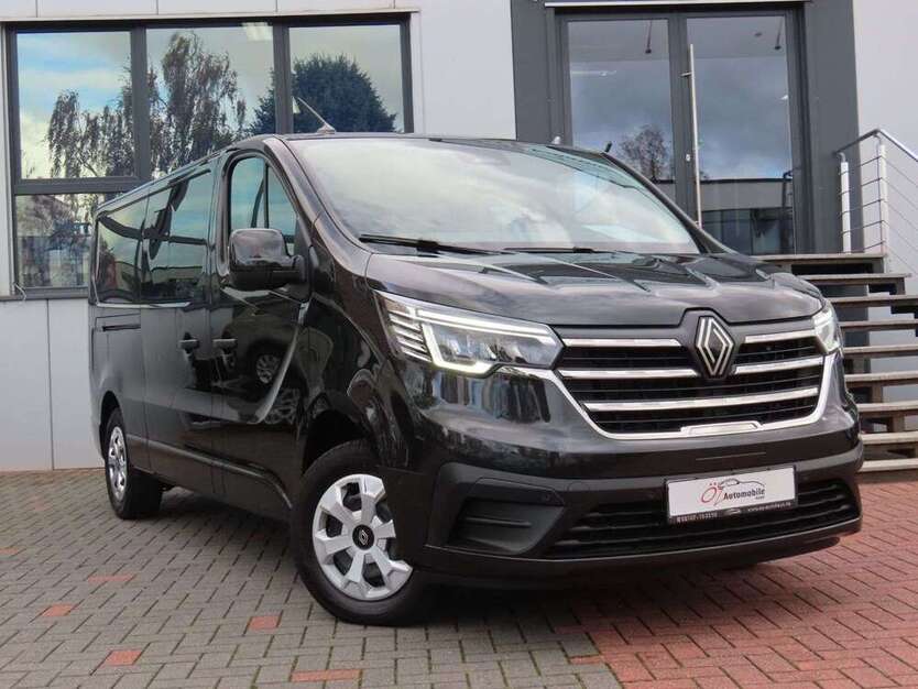 Renault Trafic 17.801 km 36.900 € Neuss 41469