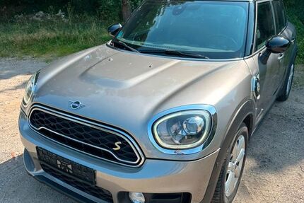 Mini Countryman SE (Cooper) 248.000 km 13.700 &euro; KÖLN 50676