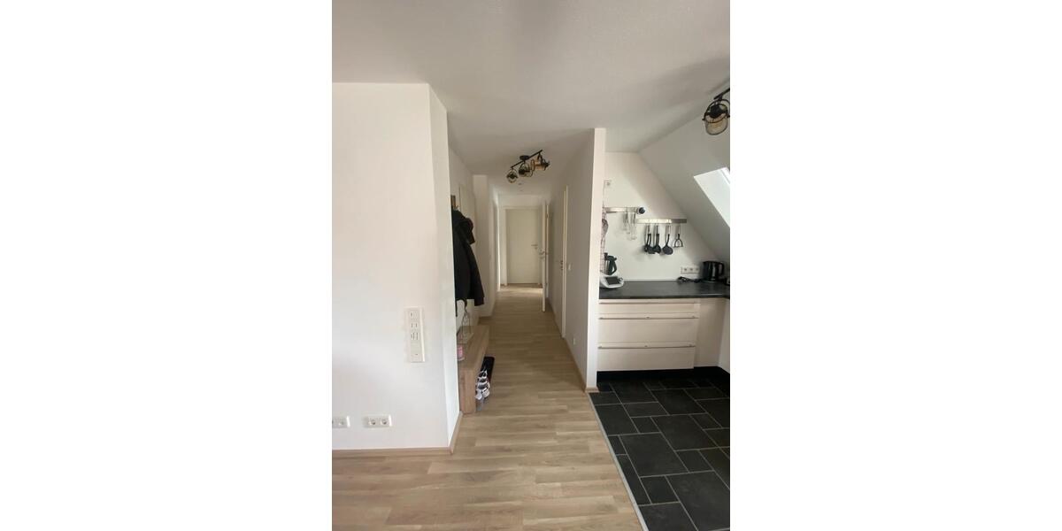 Dachgeschoßwohnung Remscheid Gemarkung Bergisch Born - 3 Zimmer, 85 m&sup2;, 1.170&euro; | Angebot:25851917