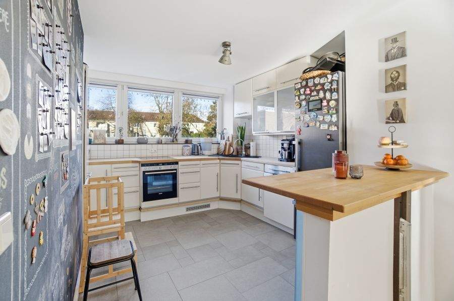 Etagenwohnung Düsseldorf Hassels Hassels - 2 Zimmer, 83 m&sup2;, 325.000&euro; | Angebot:24974732