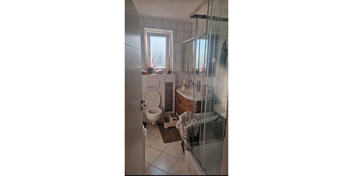 Etagenwohnung Neuss Furth-Mitte - 3 Zimmer, 68 m&sup2;, 230.000&euro; | Angebot:27627648