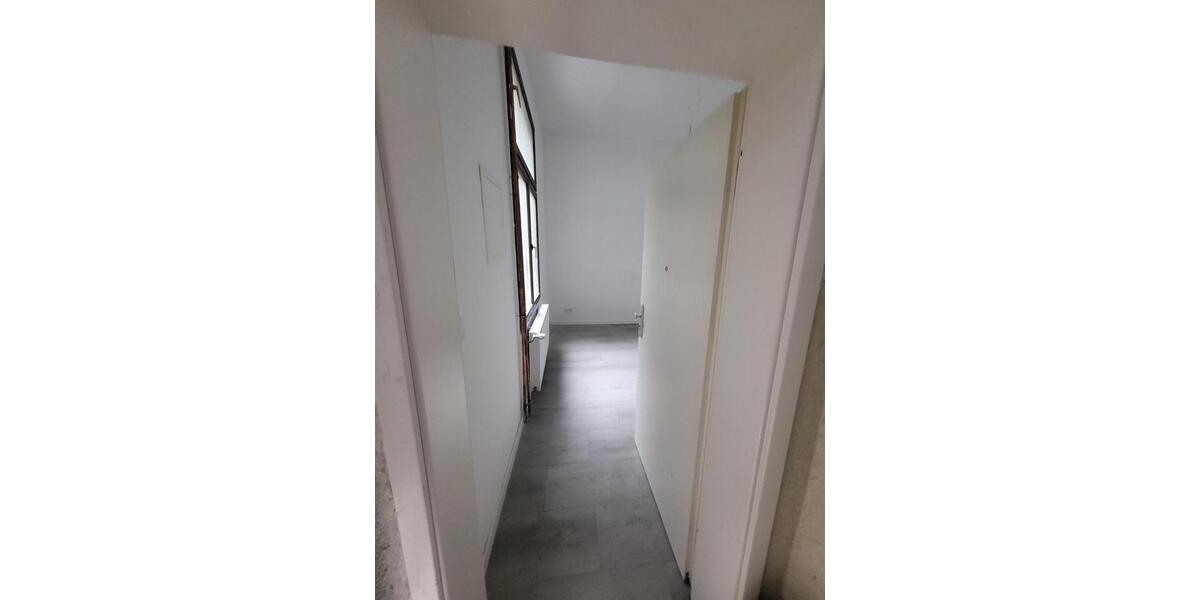 Erdgeschoßwohnung Wuppertal Arrenberg - 1 Zimmer, 20 m&sup2;, 390&euro; | Angebot:23690316