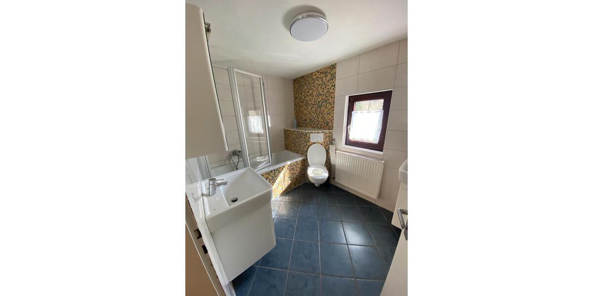 Einfamilienhaus Solingen Wald - 9 Zimmer, 160 m&sup2;, 560.000&euro; | Angebot:25831755