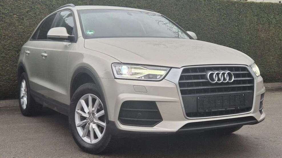 Audi Q3 131.000 km 15.900 € Essen 45356