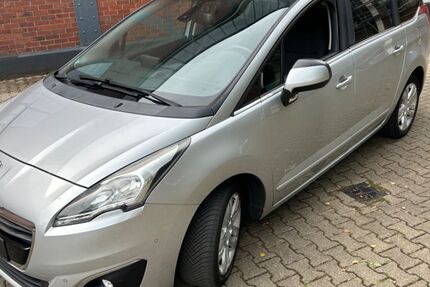 Peugeot 5008 173.000 km 4.490 € köln 51069