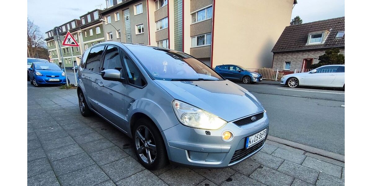 Ford S-Max 335.000 km 4.300 &euro; Köln 51069