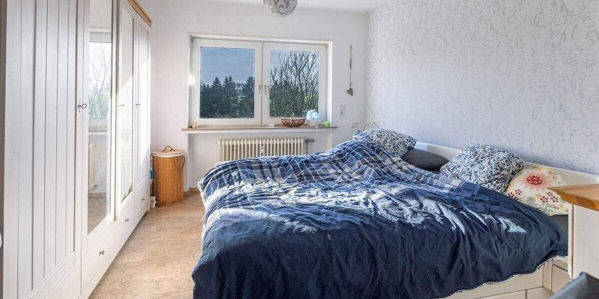 Etagenwohnung Halver - 3 Zimmer, 87 m&sup2;, 165.000&euro; | Angebot:24858317