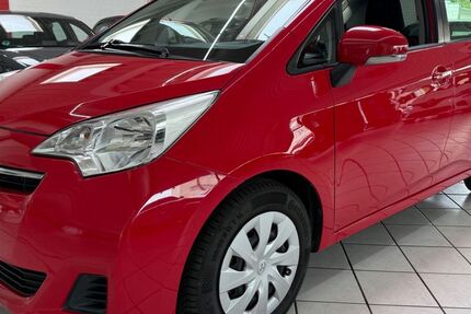 Toyota Verso-S 238.000 km 4.400 € Leverkusen 51371