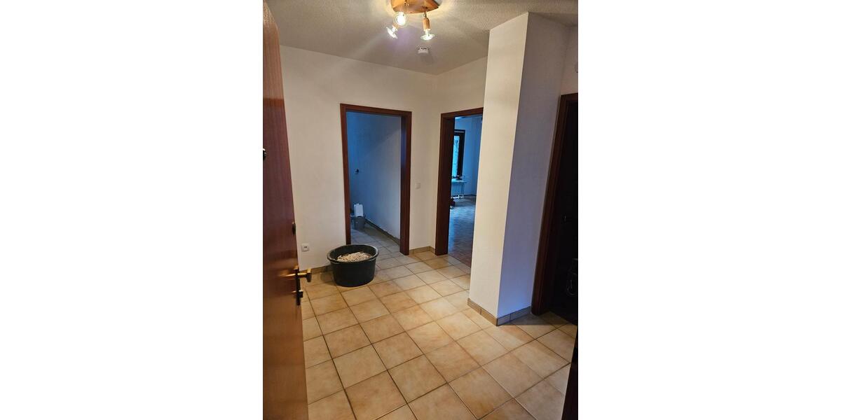 Erdgeschoßwohnung Wermelskirchen - 2 Zimmer, 70 m&sup2;, 665&euro; | Angebot:24803220