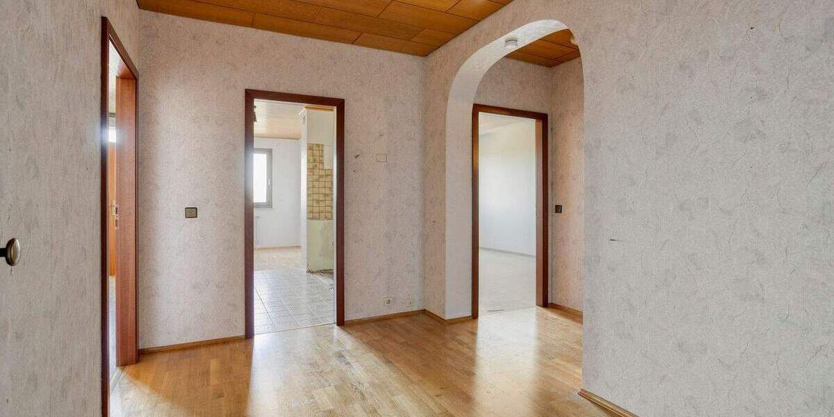Etagenwohnung Remscheid Lennep - 3 Zimmer, 82 m&sup2;, 129.000&euro; | Angebot:25688212