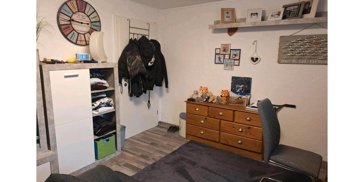 Dachgeschoßwohnung Halver - 3 Zimmer, 75 m&sup2;, 550&euro; | Angebot:26055111