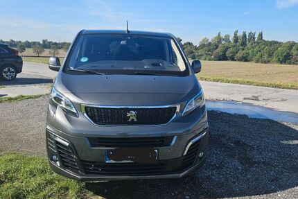 Peugeot Traveller