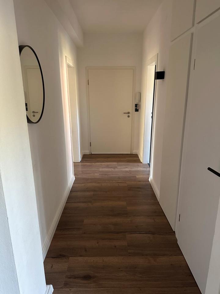 Schöne 3-Zimmer-Wohnung mit großem Balkon in Düsseldorf