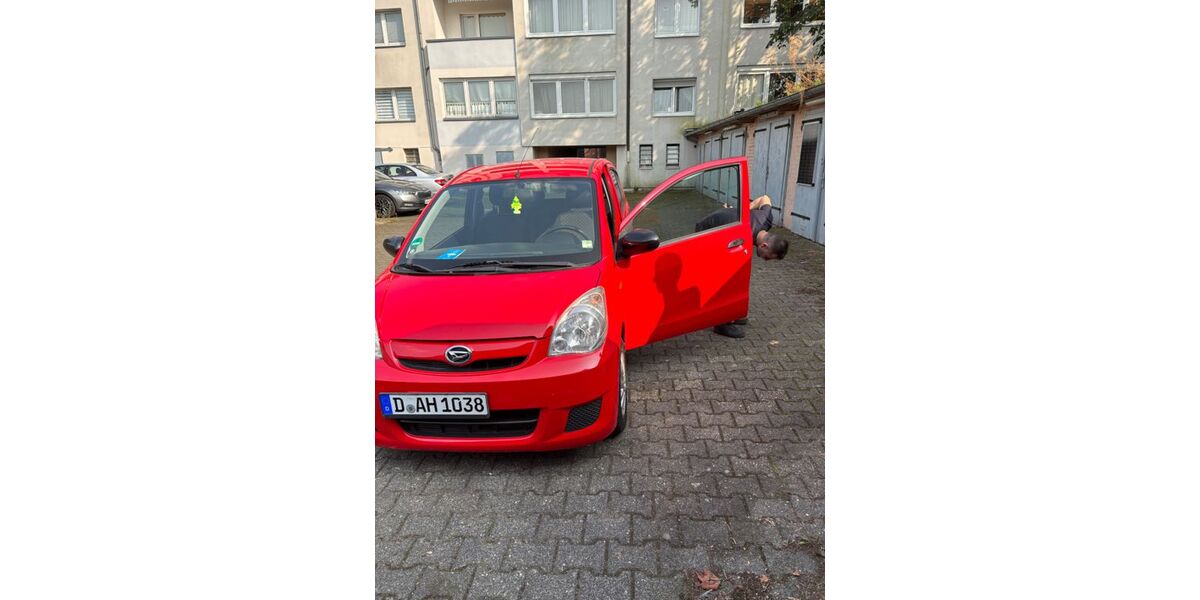 Daihatsu Cuore 160.000 km 2.350 € Ratingen 40880