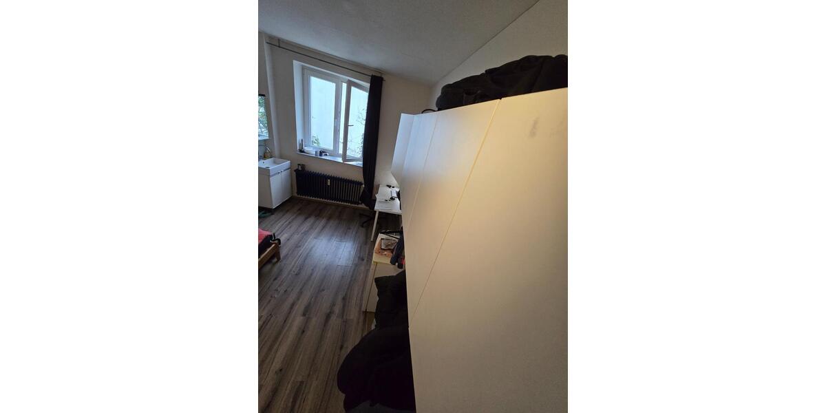 Etagenwohnung Düsseldorf Pempelfort - 1 Zimmer, 1 m&sup2;, 560&euro; | Angebot:25887295