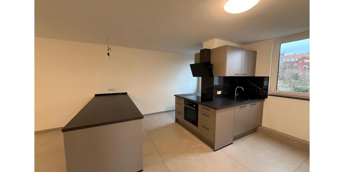 Etagenwohnung Wuppertal Dönberg - 3.5 Zimmer, 150 m&sup2;, 2.200&euro; | Angebot:24335717