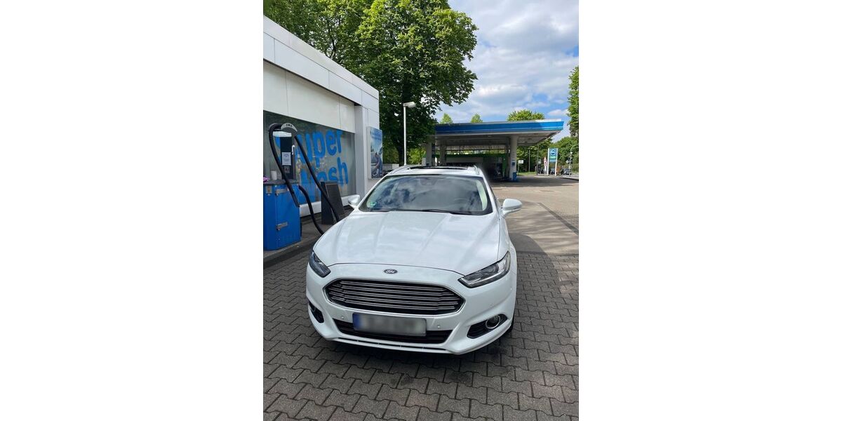 Ford Mondeo 217.000 km 9.500 € Düsseldorf 40595