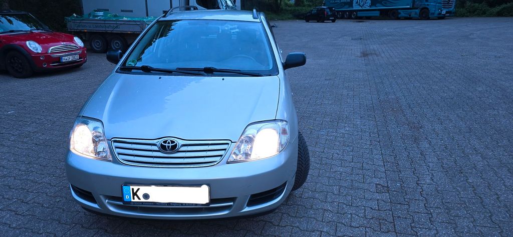 Toyota Corolla 134.500 km 4.950 € Köln 51145