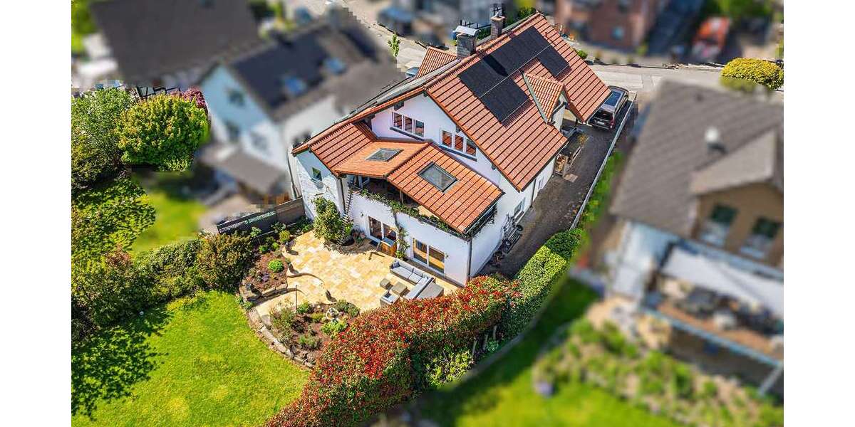 Einfamilienhaus Leichlingen (Rheinland) - 10 Zimmer, 271 m&sup2;, 985.000&euro; | Angebot:24814497