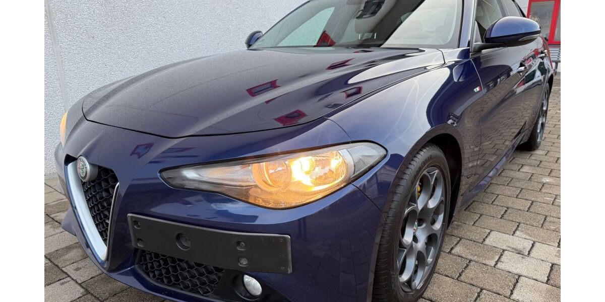 Alfa Romeo Giulia 188.589 km 12.990 &euro; Bergisch Gladbach 51467