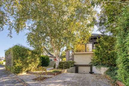 Haus Dormagen / Ückerath Ückerath - 11 Zimmer, 333 m&sup2;, 698.000&euro; | Angebot:24074818