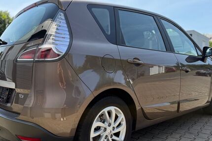 Renault Scenic 95.700 km 6.690 € Bergisch Gladbach 51469