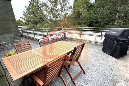 Wohnung Köln Niehl - 2 Zimmer, 80 m&sup2;, 950&euro; | Angebot:27682525