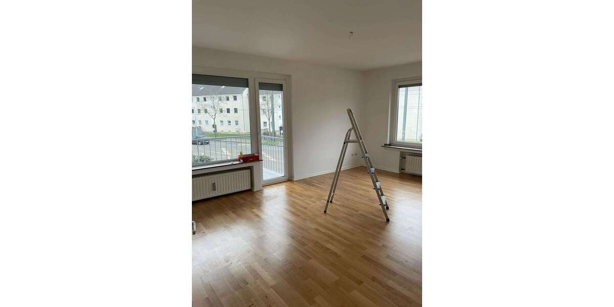 Etagenwohnung Düsseldorf Bilk - 2 Zimmer, 63 m&sup2;, 880&euro; | Angebot:26633136