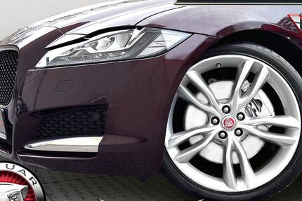 Jaguar XF 76.721 km 7.490 &euro; Düsseldorf 40625