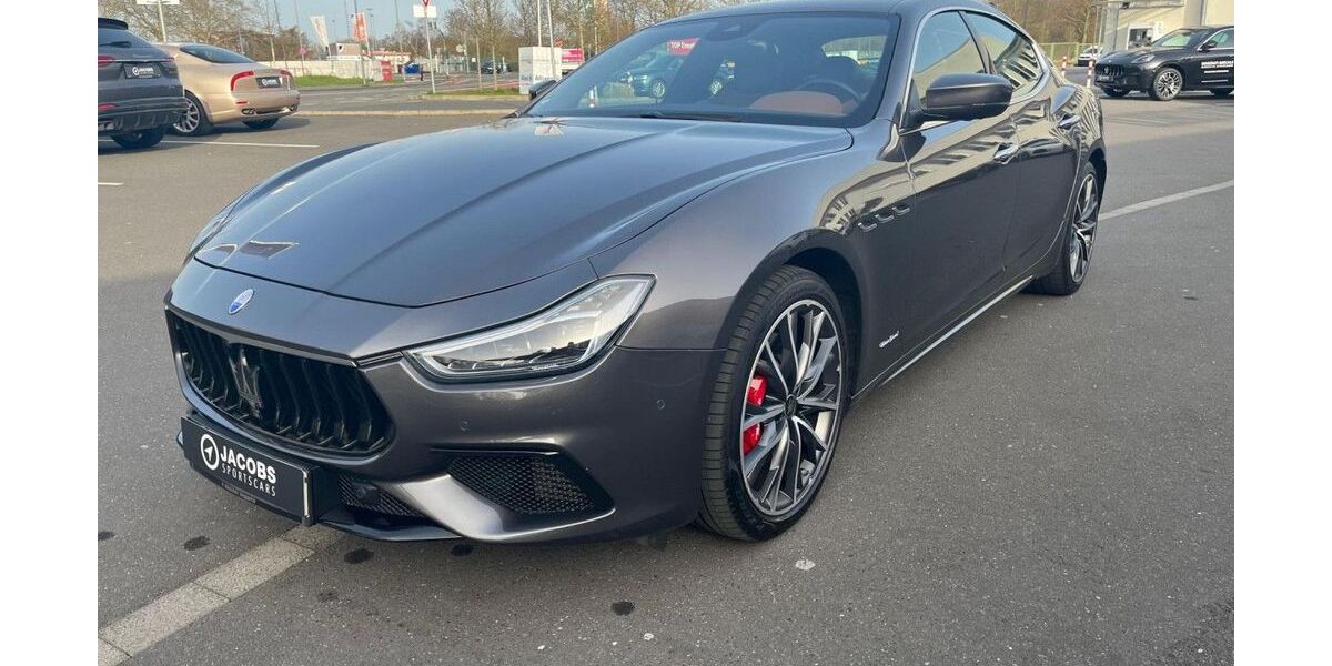 Maserati Ghibli 69.920 km 40.980 &euro; Köln 50829