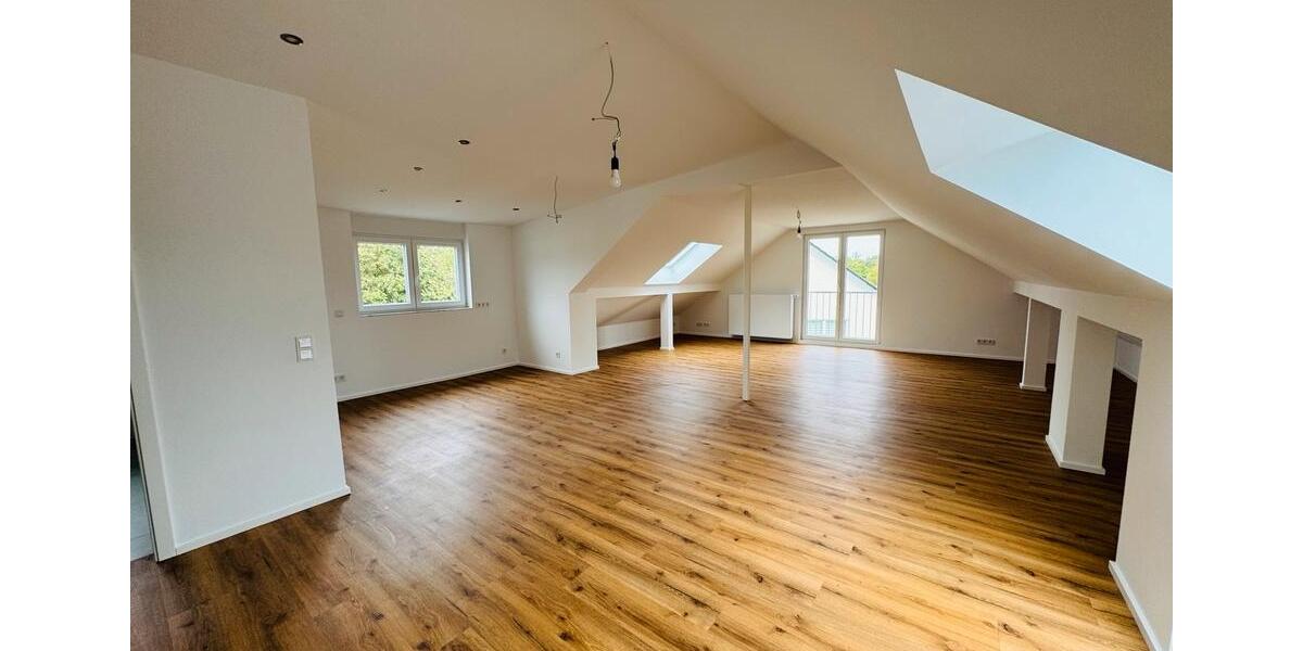 Dachgeschoßwohnung Leverkusen Opladen - 2 Zimmer, 83 m&sup2;, 1.100&euro; | Angebot:27598662