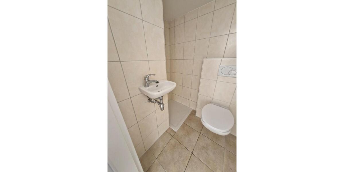 Dachgeschoßwohnung Köln Mülheim - 2 Zimmer, 27 m&sup2;, 650&euro; | Angebot:25925620