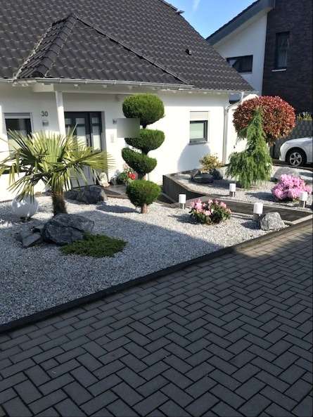 Haus zum Kaufen in Solingen 820.000 € 200 m² 7 zimmer