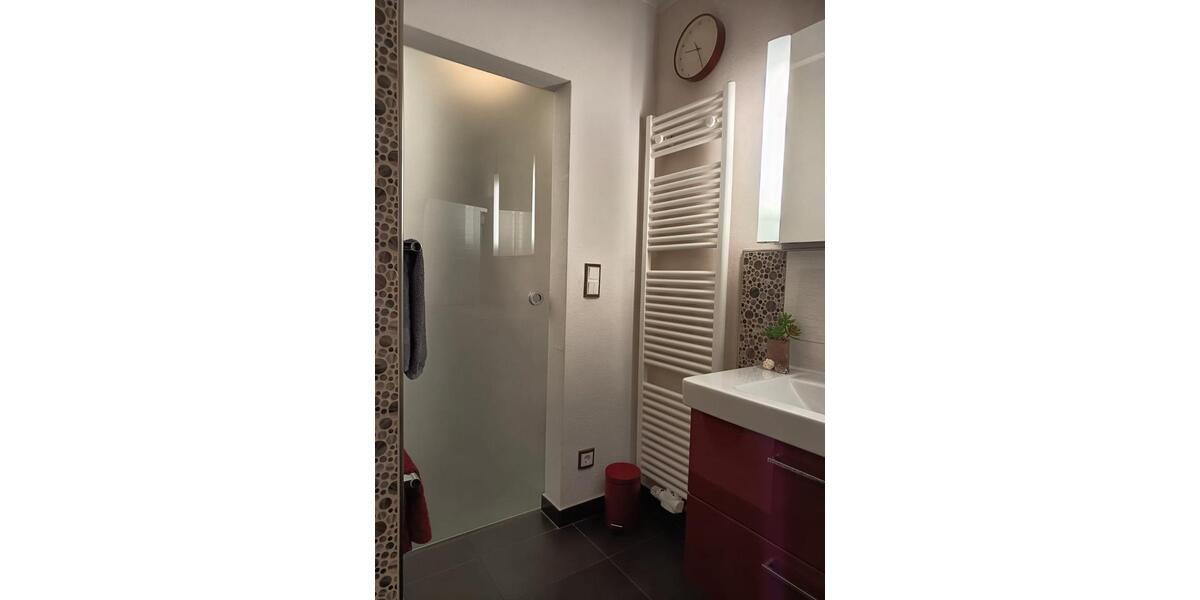 Etagenwohnung Leverkusen Schlebusch - 5 Zimmer, 126 m&sup2;, 460.000&euro; | Angebot:26381433