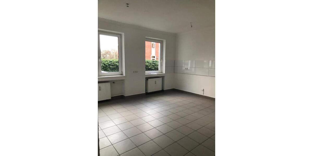 Erdgeschoßwohnung Düsseldorf Stadtbezirk 3 - 2 Zimmer, 60 m&sup2;, 888&euro; | Angebot:24852336