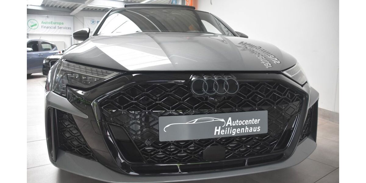 Audi RS3 3.133 km 76.980 € Heiligenhaus 42579