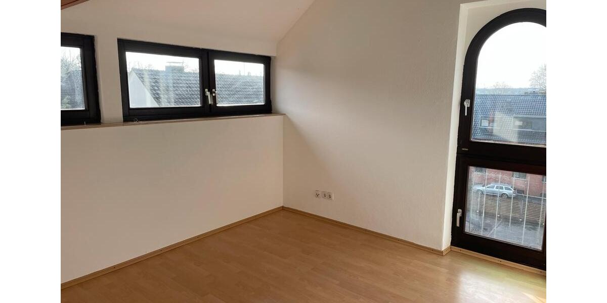 Dachgeschoßwohnung Lindlar - 1 Zimmer, 30 m&sup2;, 490&euro; | Angebot:24943767