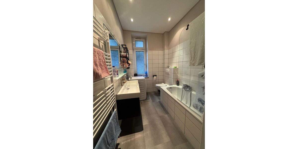 Etagenwohnung Hilden Kalstert - 3 Zimmer, 92 m&sup2;, 1.180&euro; | Angebot:25782120