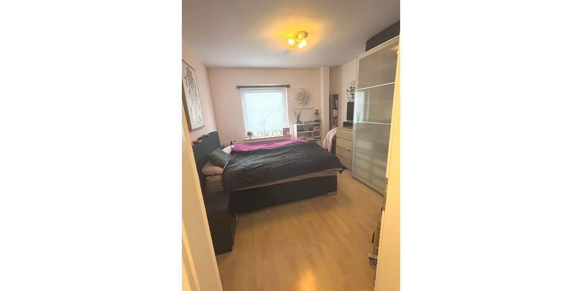 Etagenwohnung Bergisch Gladbach Refrath - 2 Zimmer, 68 m&sup2;, 745&euro; | Angebot:25697882