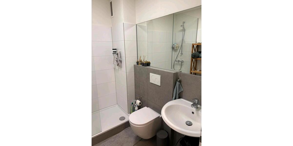 Etagenwohnung Köln Kalk - 1 Zimmer, 45 m&sup2;, 985&euro; | Angebot:24314925