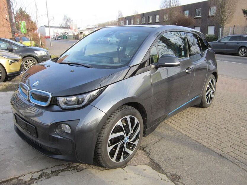 i3