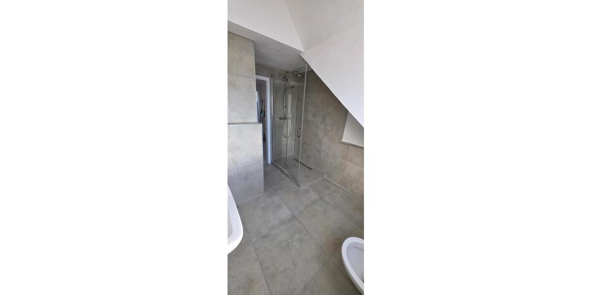 Dachgeschoßwohnung Remscheid - 3.5 Zimmer, 89 m&sup2;, 800&euro; | Angebot:26067466