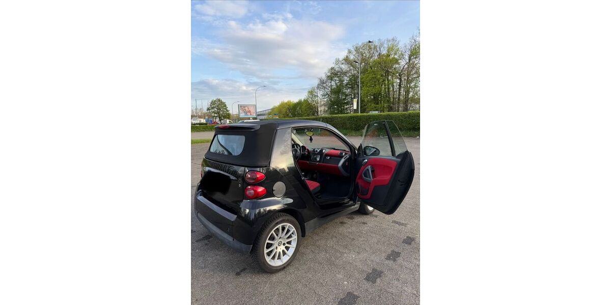 Smart ForTwo 122.125 km 3.790 &euro; Bergisch Gladbach 51427